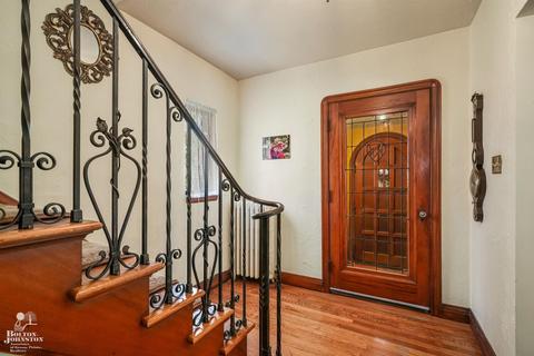 831 Lincoln, Grosse Pointe, MI 48230 photo 4