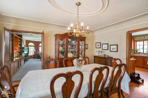 831 Lincoln, Grosse Pointe, MI 48230 photo 7