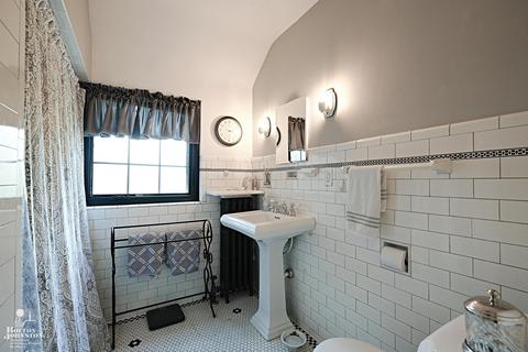 831 Lincoln, Grosse Pointe, MI 48230 photo 19