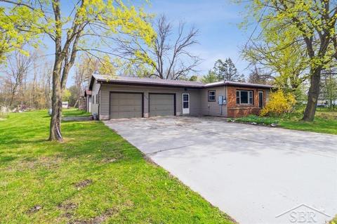 579 Dopp Rd, Midland, MI 48640