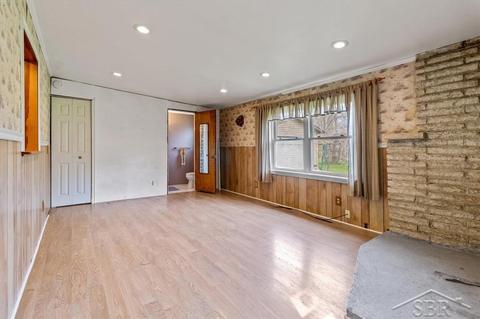 579 Dopp Rd, Midland, MI 48640 photo 9