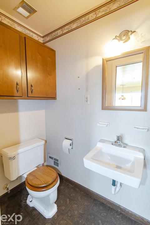 14157 Stratford, Riverview, MI 48193 photo 5