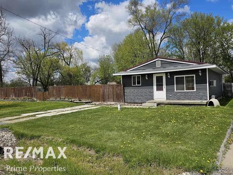 3238 Arlene Dr, Flint, MI 48532