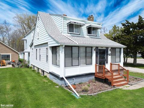 9740 N River Rd, Clay, MI 48001 photo 2