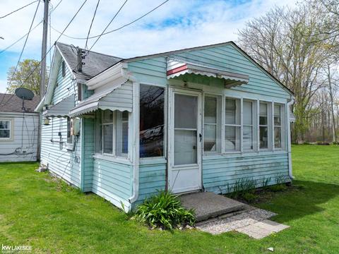 9740 N River Rd, Clay, MI 48001 photo 8
