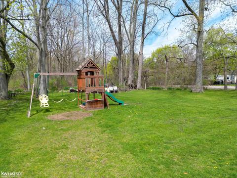 9740 N River Rd, Clay, MI 48001 photo 11