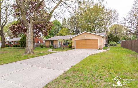 3830 Verna, Lambertville, MI 48144