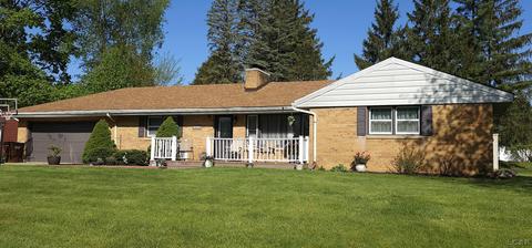 1086 Westfield Dr, Jackson, MI 49203 photo 2