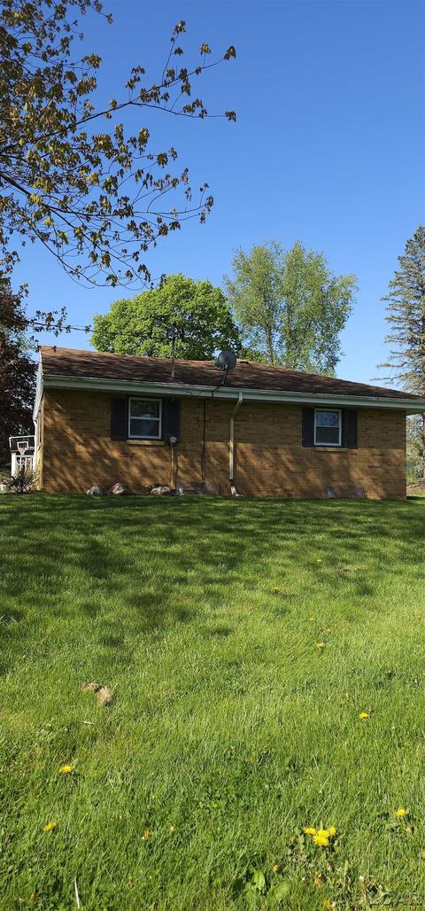 1086 Westfield Dr, Jackson, MI 49203 photo 4