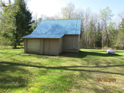 2330 Buck Rd, Harrison, MI 48625 photo 3