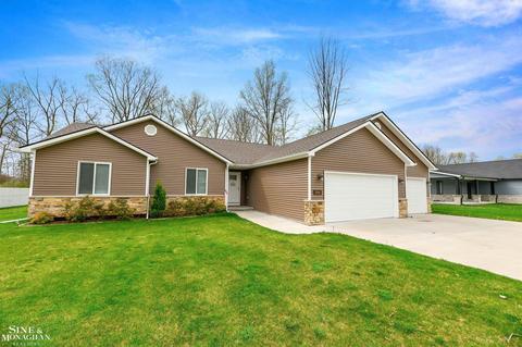 9390 Folkert Rd, Algonac, MI 48001