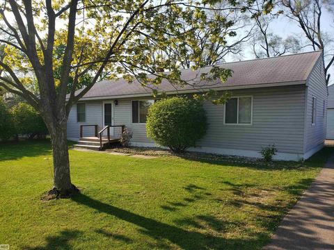 2475 Lee Ave, Shelby Township, MI 48317