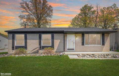 41022 Cimarron St, Clinton Township, MI 48038