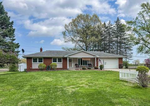 2046 N Raisinville Rd, Monroe, MI 48162