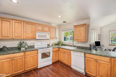 7276 Audubon St, Clay, MI 48001 photo 7