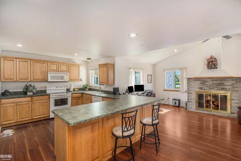 7276 Audubon St, Clay, MI 48001 photo 3