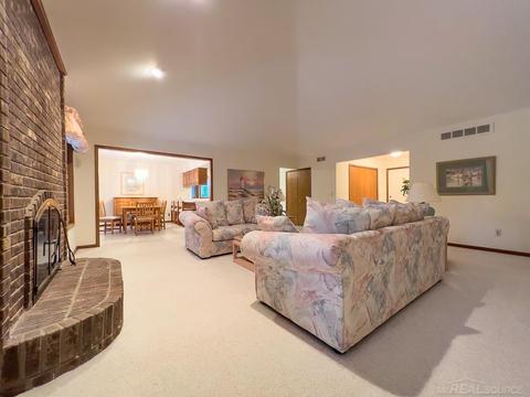 2550 Ormsby Dr, Sterling Heights, MI 48310 photo 5