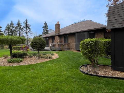 2550 Ormsby Dr, Sterling Heights, MI 48310 photo 27