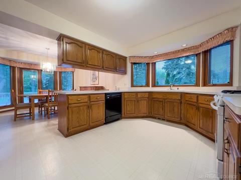 2550 Ormsby Dr, Sterling Heights, MI 48310 photo 10