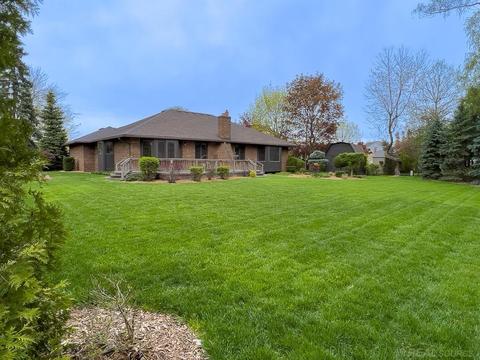 2550 Ormsby Dr, Sterling Heights, MI 48310 photo 2