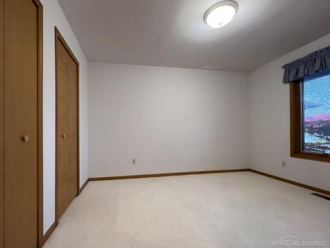 2550 Ormsby Dr, Sterling Heights, MI 48310 photo 20