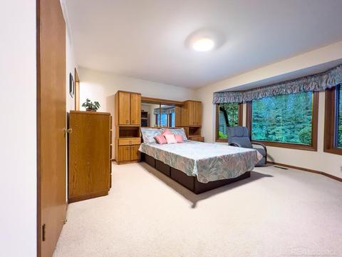 2550 Ormsby Dr, Sterling Heights, MI 48310 photo 13