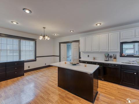 528 Riverview, Monroe, MI 48162 photo 4