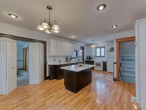 528 Riverview, Monroe, MI 48162 photo 3
