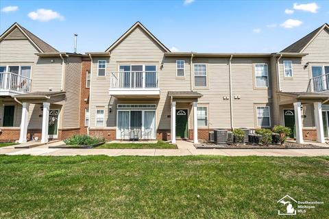 12592 Second, Southgate, MI 48195