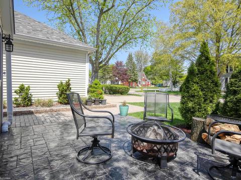 705 Clinton Ave, Saint Clair, MI 48079 photo 16