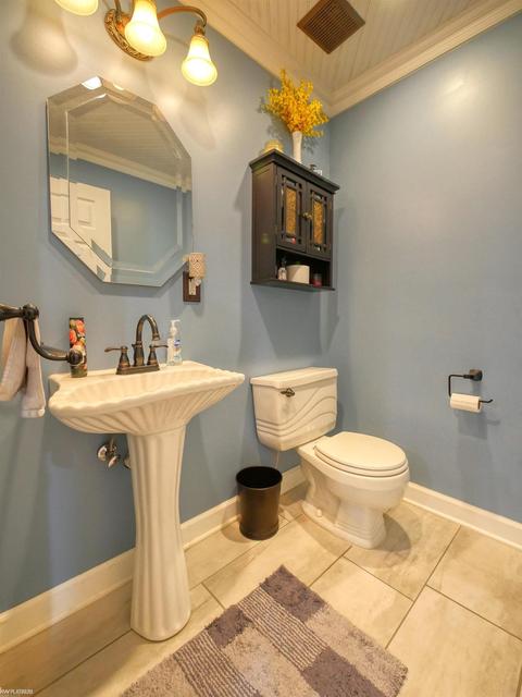 705 Clinton Ave, Saint Clair, MI 48079 photo 20