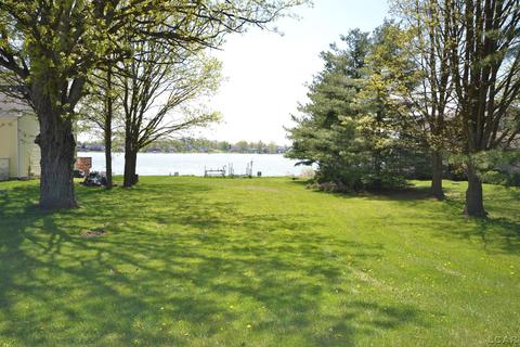 7867 Kingsley Dr, Onsted, MI 49265