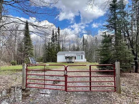 2608 W Gibbs City Rd, Iron River, MI 49935