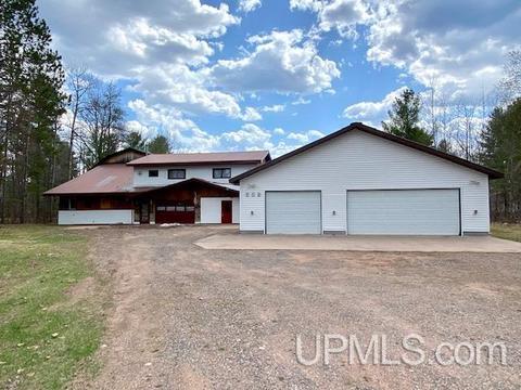 213 E Johnson Lk, Gwinn, MI 49841