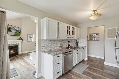 1874 Arrowhead Ln, Owosso, MI 48867 photo 18