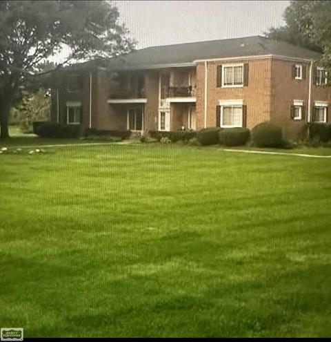 730 E Fox Hls, Bloomfield Township, MI 48304