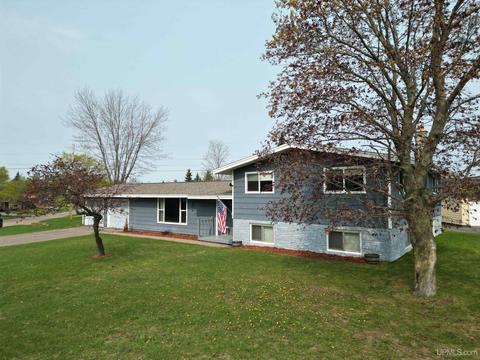 985 Wabash, Ishpeming, MI 49849