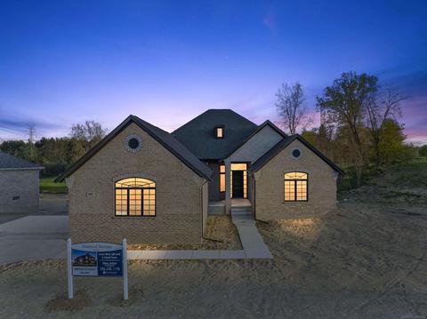 631 Westlake, Oxford, MI 48371