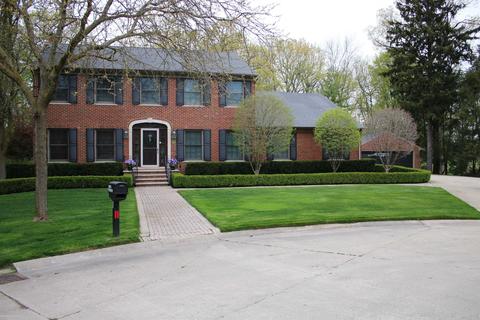 17585 Daniel Ct, Clinton Township, MI 48036