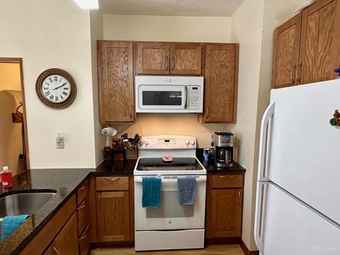 109 Bancroft, Ishpeming, MI 49849 photo 3