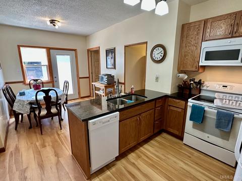 109 Bancroft, Ishpeming, MI 49849 photo 2