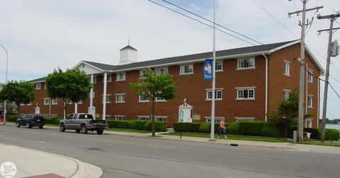 175 S Water #302, Marine City, MI 48039