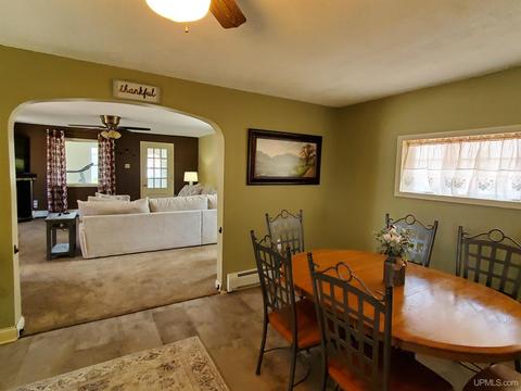 319 E Broad St, L'anse, MI 49946 photo 9