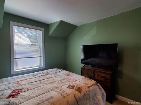 319 E Broad St, L'anse, MI 49946 photo 25