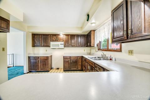 919 E St, Iron Mountain, MI 49801 photo 20