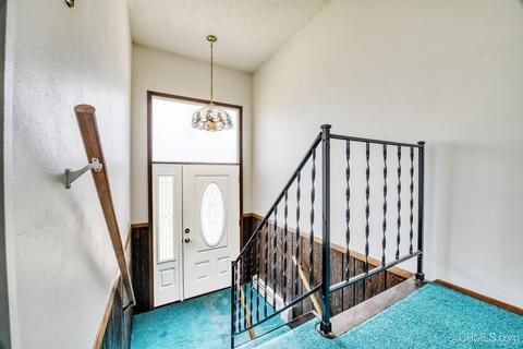 919 E St, Iron Mountain, MI 49801 photo 9