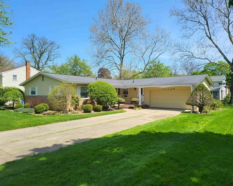 11149 Brookshire Dr, Grand Blanc, MI 48439