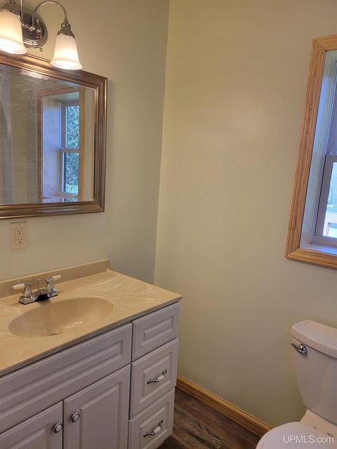 230 Marquette, Ishpeming, MI 49849 photo 7