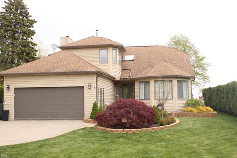 38054 Lakeville, Harrison Township, MI 48045