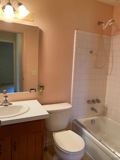 1318 Cherry Dr, Adrian, MI 49221 photo 14